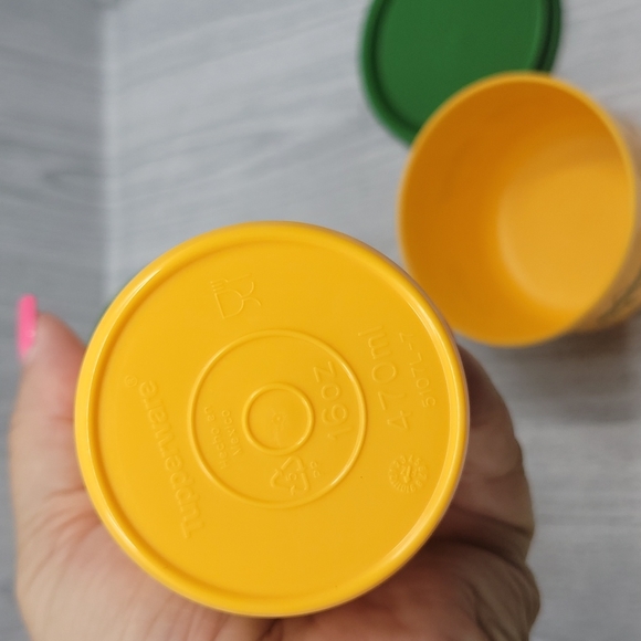 Tupperware Aquaman Snack Set - Picture 4 of 9